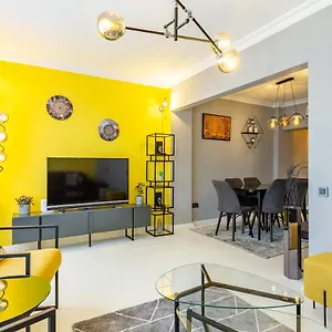  Apartment Flat Central Location On Rumeli Street Nisantasi Turkey