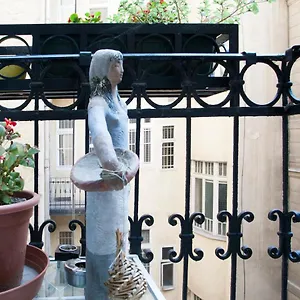 Apartment Anastasia 2 Bedrooms On Vaci Utca, Budapest