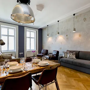 Apartment Designer Dream In The Absolute Center, Budapest